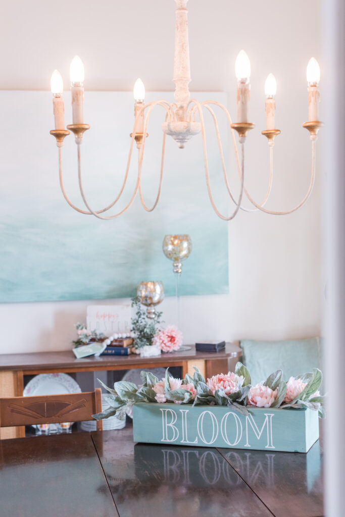 Dining room spring decor