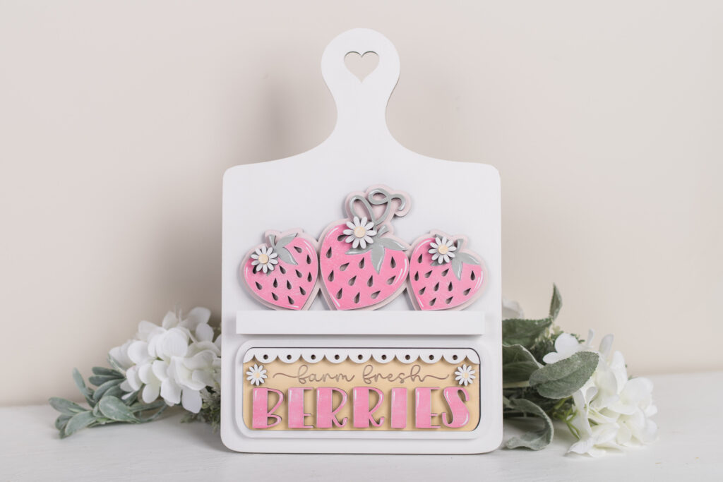 How to Make the Interchangeable Truck & Breadboard Displays with the Strawberry Patch Decor Kit