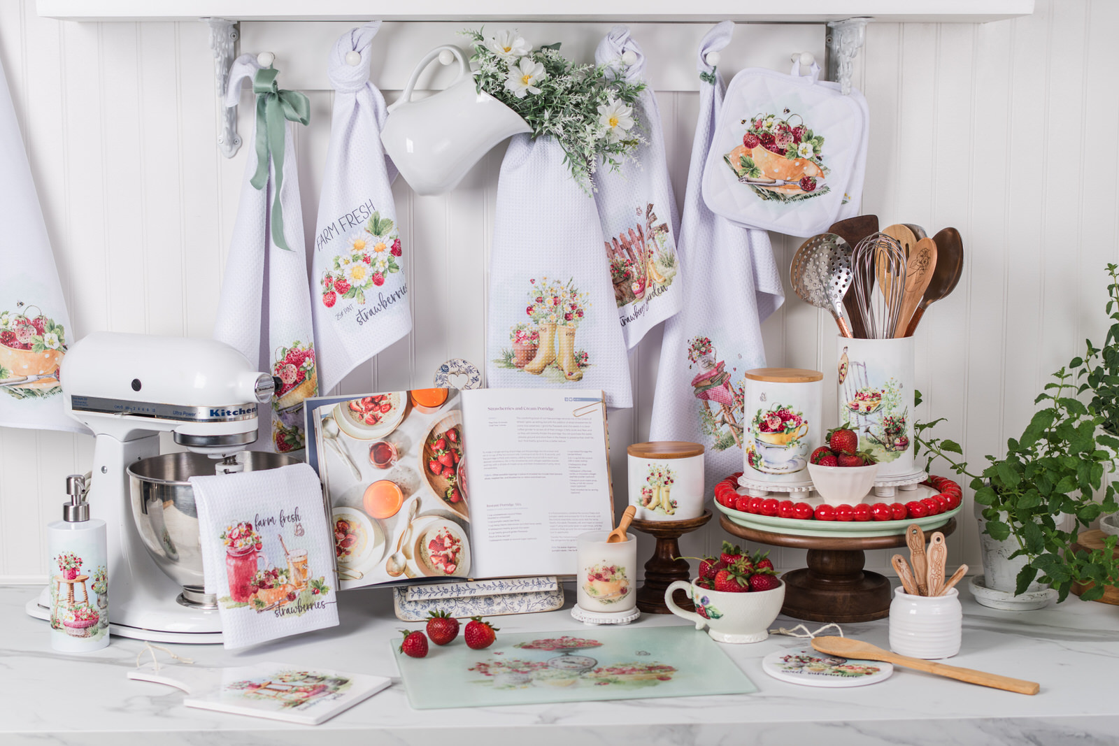 10 charming ways to use the Strawberry Patch Collection into your home