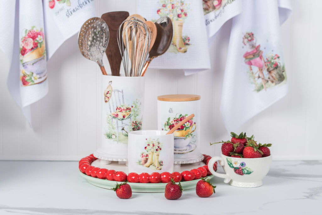 10 charming ways to use the Strawberry Patch Collection into your home