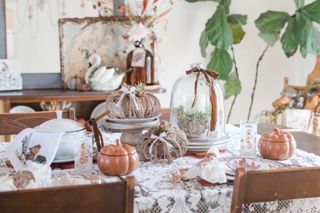 DIY rustic fall centrepiece made with milk paint and IOD moulds for a Thanksgiving Dining Table
