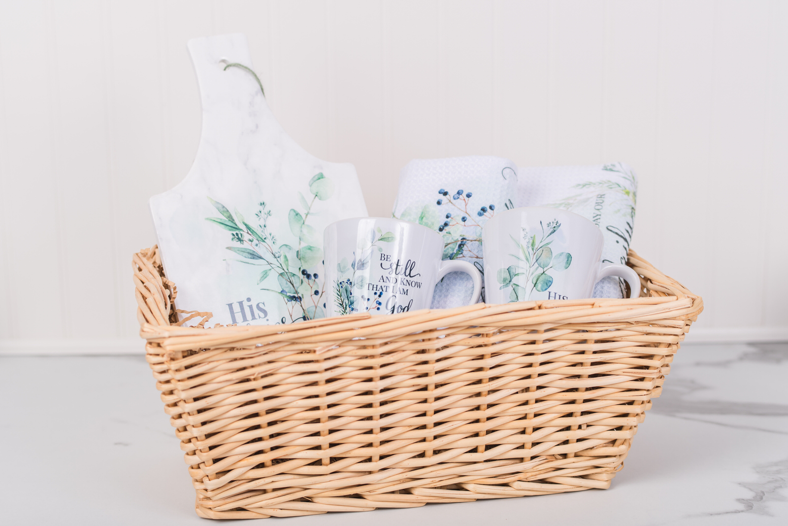 Done for you gifting the home decor gift baskets for Christmas