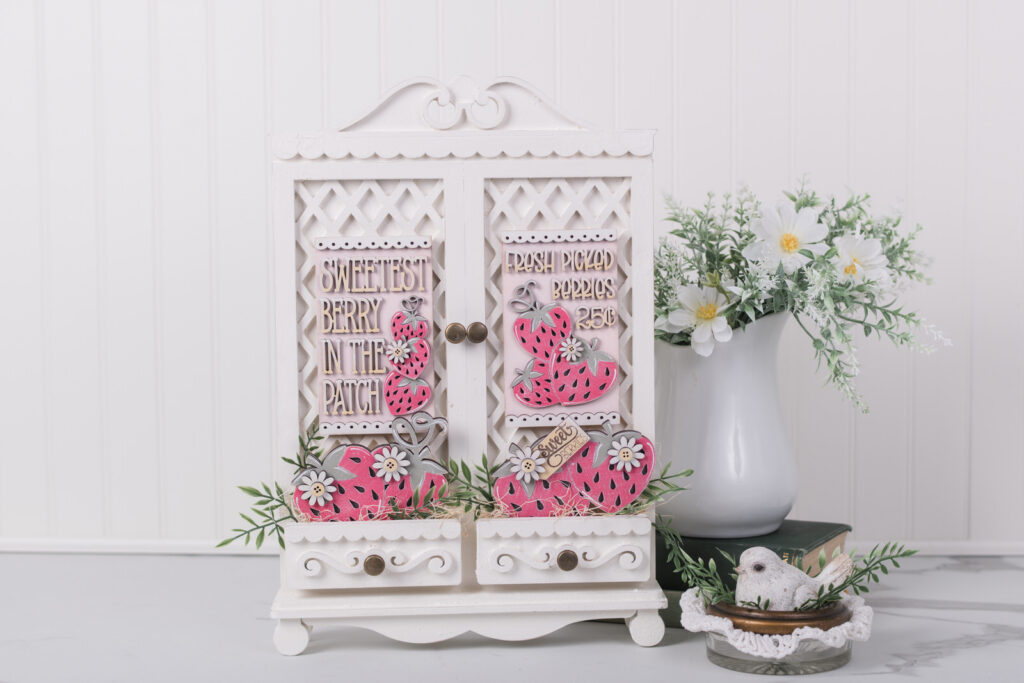 Cottage cabinet with strawberry interchangeable's